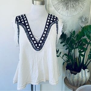 Free People  ivory cotton blend sleeveless V-neck top size M